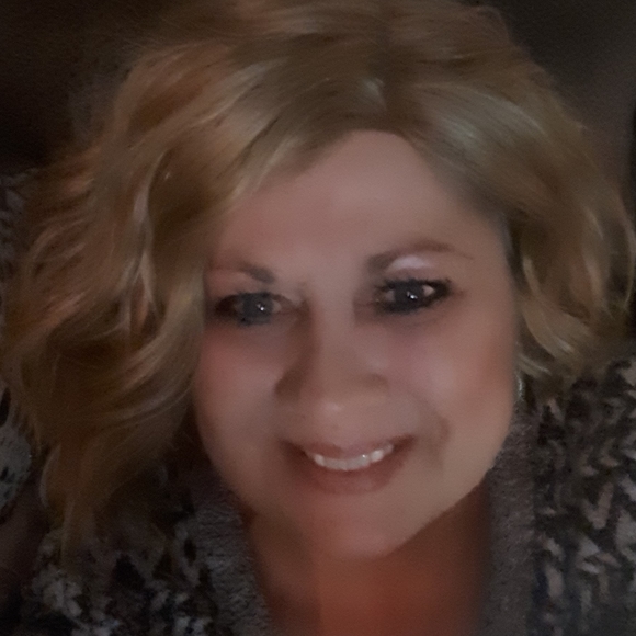 Meet your Posher, Rose - Picture 2 of 2